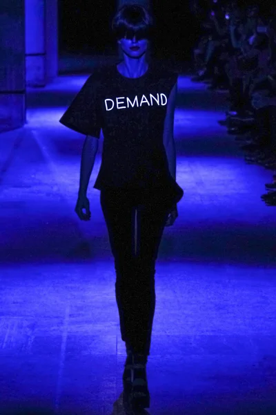 Look 42